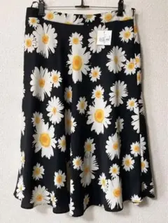 新品タグ付☆大きいサイズ 2L Re-j 花柄スカート