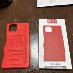 DIESEL iPhone 15 Plus ケース レッド
