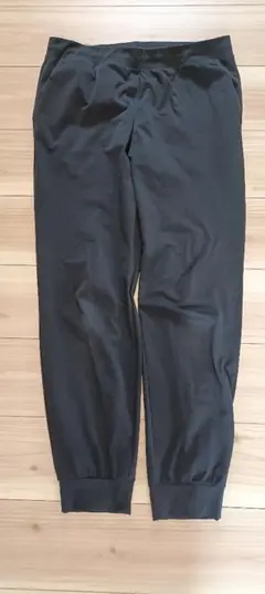 UNIQLO　ウルトラストレッチアクティブジョガーパンツ　丈長め　黒 XL