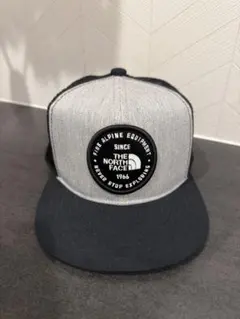 THE NORTH FACE トラッカーキャップ グレー/ブラック
