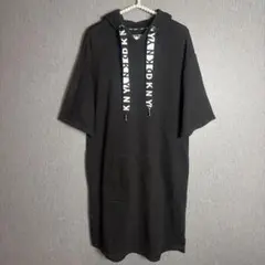 DKNY 半袖 フーディー パーカーワンピース ブラック ロゴドローコード Sのサムネイル