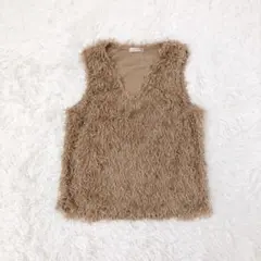 branshes キッズ　ニットベスト　Vネック　シャギー素材　白　150