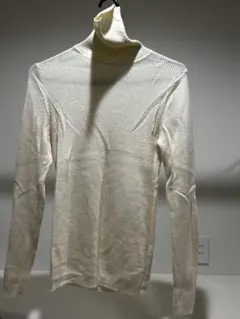 無印良品　クリーム色 リブ編み タートルネックセーター　本体ウール100%