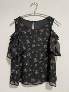 INGNI オフショルトップス 花柄 肩だしトップス