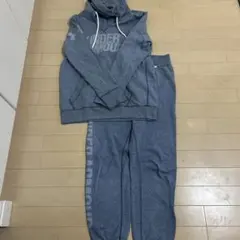 Under Armour キッズグレー セットアップMサイズ