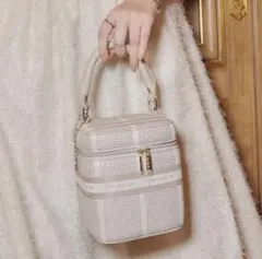 2026年最新】hlt jacquard vanity bagの人気アイテム - メルカリ