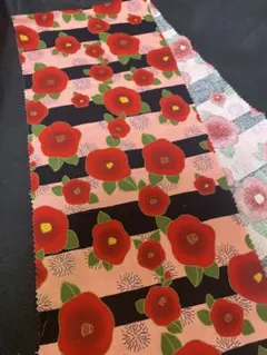 大正ロマン❤️キュートなツバキ柄のレトロ感覚半衿　ピンク