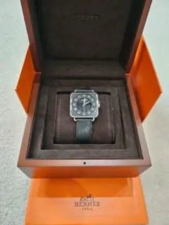 HERMES Carré H メンズ 腕時計のサムネイル