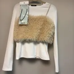 新品未使用　トップスふわふわキャミソール　ネックレス付き