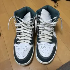 Nike Air Jordan 1 Mid White Greenのサムネイル