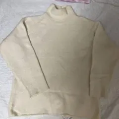 ジーユー　ホワイト タートルネック ニット 長袖　オーバーサイズ　S