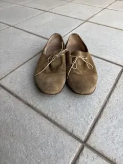 ベージュ スエード レースアップシューズ