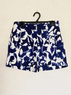 ZARA BASIC 花柄ショートパンツ ネイビー