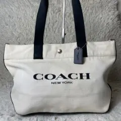 COACH キャンバス　トートバッグ ホワイト　ブラック　ショルダーバッグのサムネイル