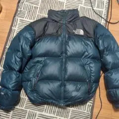 ヌプシ　ダウンジャケット　ダークグリーン