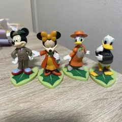 ミニーマウスとデイジーダック　カプセルトイ　フィギュア4個セット