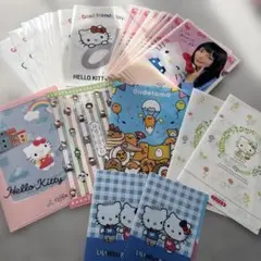 ハローキティ クリアファイルセット３９枚＋おまけ