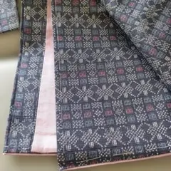 しつけ糸付き保管品】小紋 花柄 着物 袷 身丈151裄62 くすみブルー 