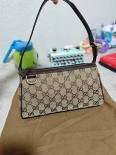 GUCCI GGパターン ショルダーバッグ