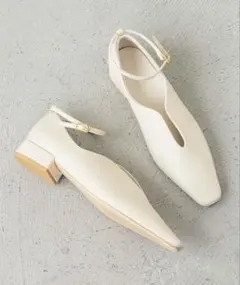 【美品】apart by lowrysストラップ フラットパンプス シューズ　白