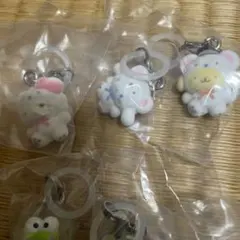 サンリオキャラクターズ　めじるしアクセサリー　ふわふわスノー　3点セット