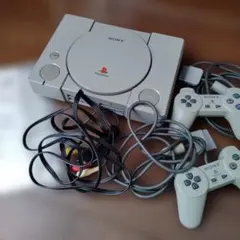 PLAYSTATION初代　本体+コントローラ2基　取扱説明書付