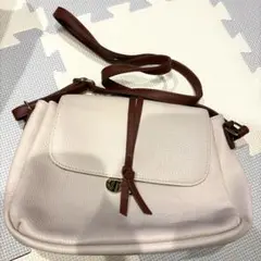 DRESKIP 白　リボン　ショルダーバック