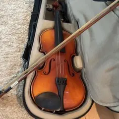 Suzuki バイオリン本体 弓 肩当て　専用ケース付き