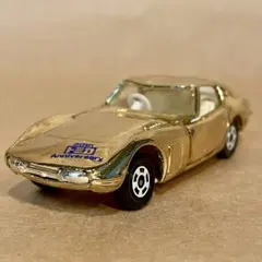 トミカ30周年記念 トヨタ 2000GT （金メッキバージョン）のサムネイル