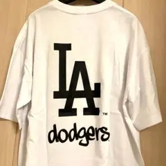 ★ドジャース★6/21配布UNIQLOコラボTシャツ 父の日 ドジャース 6/21配布UNIQLOコラボTシャツ 父の日 - メルカリ