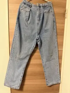 デニムパンツ ライトブルー タック入り　classicalelf