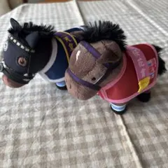 サラブレッドコレクション　スターズオンアース　タイトルホルダー　競馬２体セット