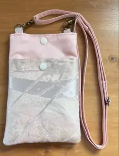 訳あり　薄いシミあり。ハンドメイド　スマホショルダーバッグ　ピンクの帯のリメイク