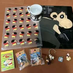 クレヨンしんちゃん　温感マグカップ　クリアファイル　メモ　ストラップ　セット