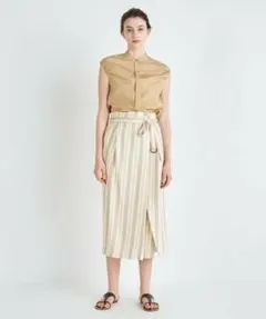 新品　TOMORROWLAND ストレートスカート