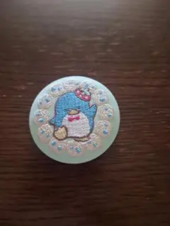 タキシードサム 刺繍缶バッジ