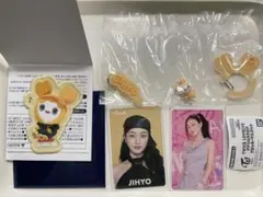 TWICE ジヒョ　4点セット