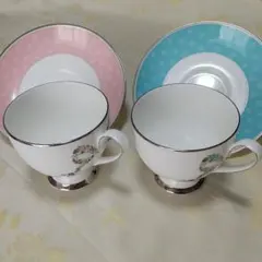 ナルミ　ボーンチャイナ　フェリシータ　カップ&ソーサー　ペアセット