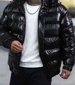 ヤりら必見！　ダウンジャケット　MONCLERsupreme trapstar風