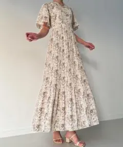 《美品》花柄プリーツロングワンピース フレア半袖