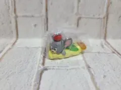 TOM and JERRY もぐもぐかくれんぼ３