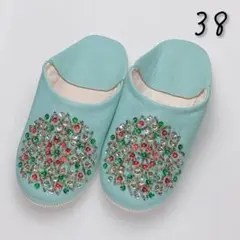 Item thumbnail for item 1c86734a-80ea-4f8f-9b5d-0678cf5c7e76