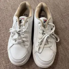 FILA ホワイト スニーカー ローカットのサムネイル