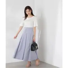 #32 PROPORTION ライトブルーフレアスカートのサムネイル