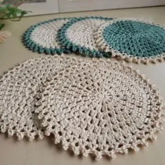＊ ハンドメイド ＊ レース編み ミニドイリー コースターのサムネイル