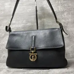 Ferragamo Y2K ワンショルダーバッグ ガンチーニ レザー ブラック