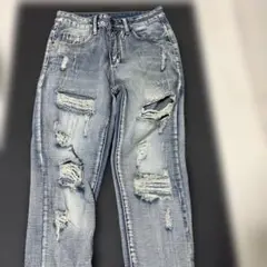 ライトブルー ダメージ加工 ストレートデニム