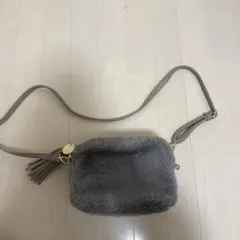 グレー ファー ショルダーバッグ タッセル付き