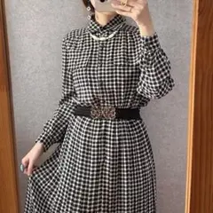 ヴィンテージ レトロ古着 チェック柄襟付きプリーツワンピース 飾りボタン 白×黒