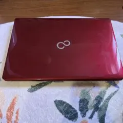 富士通 LIFEBOOK SH90/B1（スパークリングリッシュレッド）のサムネイル